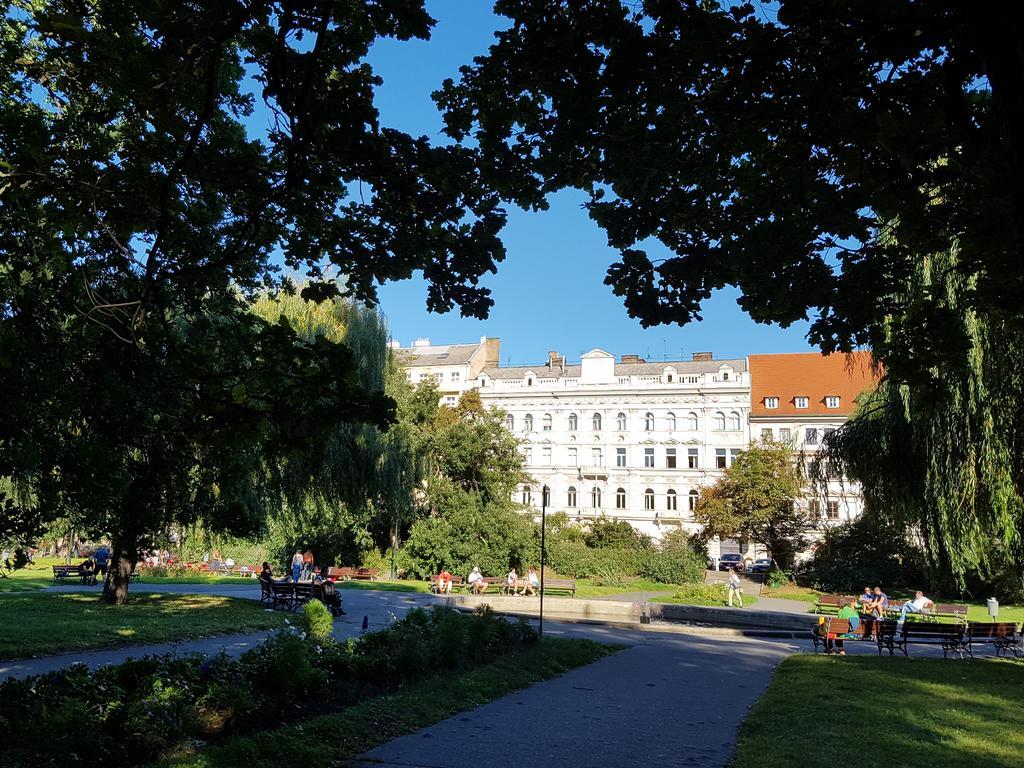 Charles Apartment Praga Zewnętrze zdjęcie