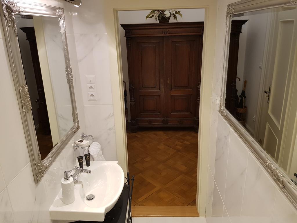 Charles Apartment Praga Zewnętrze zdjęcie